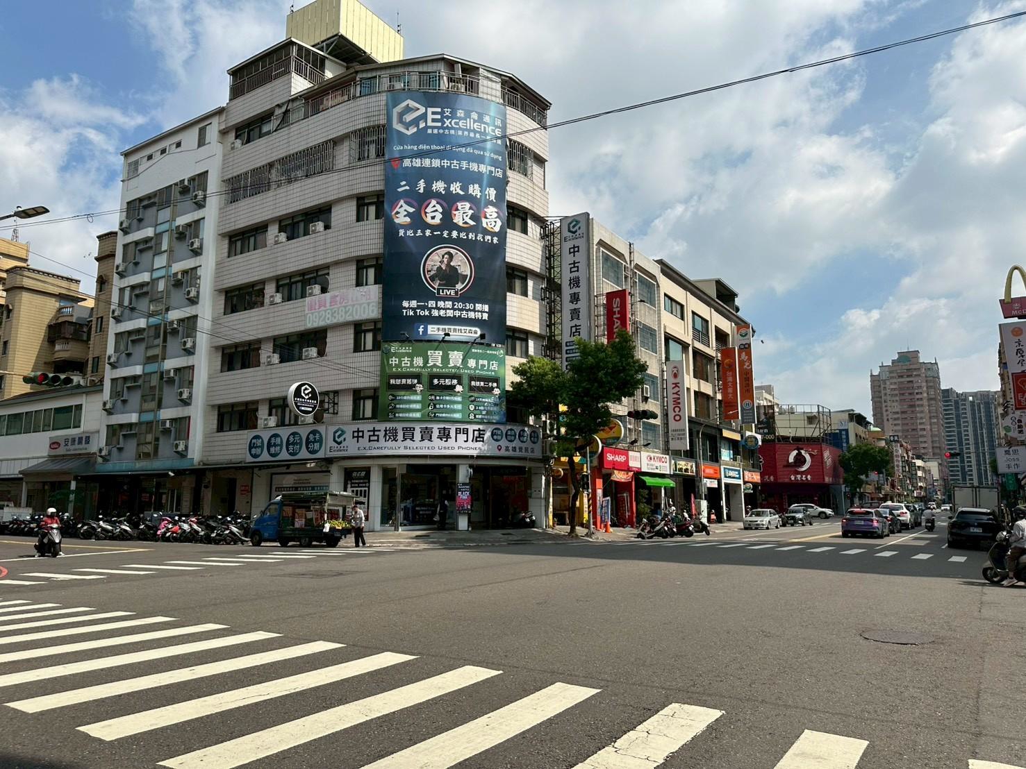 LINE_ALBUM_覺民店_251113_1